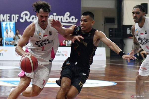 Pelatih Rans Simba Akui Hangtuah Jakarta Lawan Berbahaya di IBL 2025