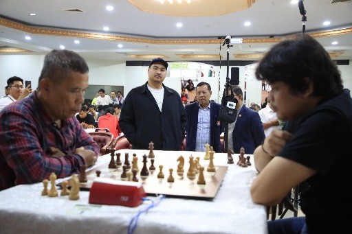 Menpora Dito Tinjau Turnamen Catur Cepat Ramadhan Cup 2025, Dorong Pembinaan Atlet Muda